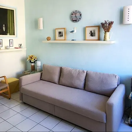 Apartment A Deux Pas Du Port Yourhosthelper